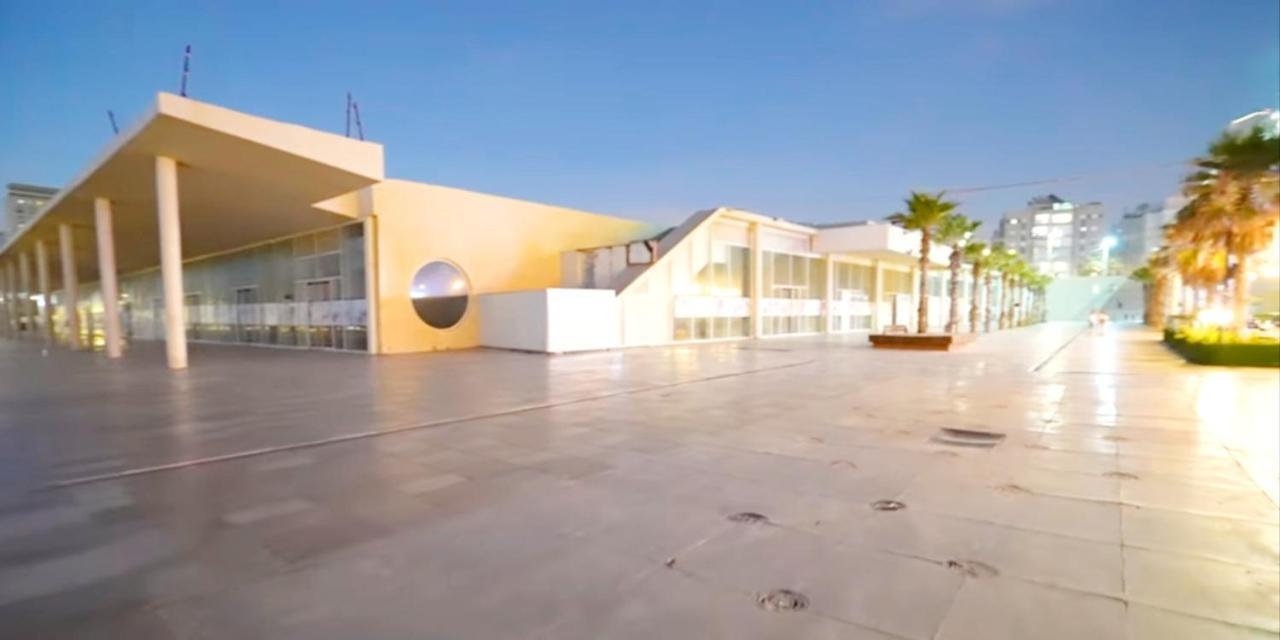 612 Apartment On The Beach 巴特亚姆 外观 照片
